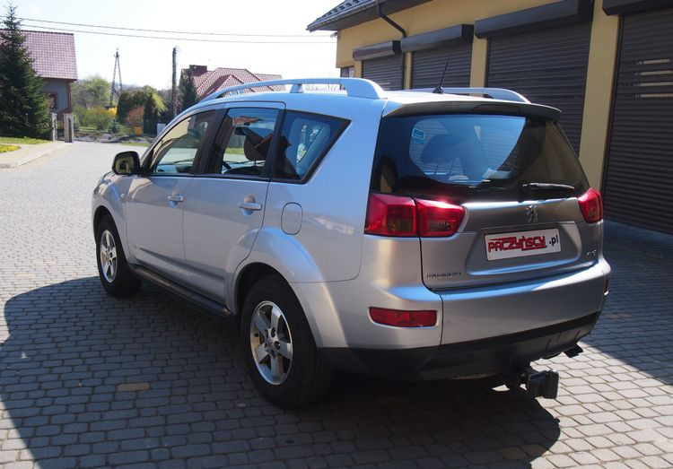 Samochód Peugeot 4007 2,2 HDI 7-osobowy 2009 Peugot 4007 7-osobowy 4x4 - Легковой автомобиль: фото 4 Samochód Peugeot 4007 2,2 HDI 7-osobowy 2009 Peugot 4007 7-osobowy 4x4 - Легковой автомобиль: фото 4