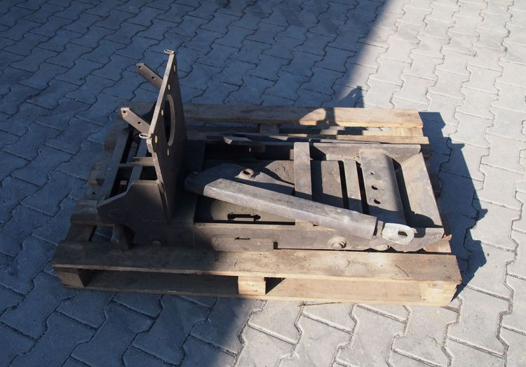 Zaczep Massey Ferguson 3000, 3100, 3600, 8100, 8200 2000 Zaczep dolny HITCH Massey Ferguson , CLAAS - Запчасти для Сельскохозяйственной техники: фото 5 Zaczep Massey Ferguson 3000, 3100, 3600, 8100, 8200 2000 Zaczep dolny HITCH Massey Ferguson , CLAAS - Запчасти для Сельскохозяйственной техники: фото 5