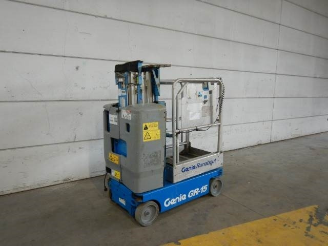 Genie GR15 - Вертикальный мачтовый подъемник: фото 4 Genie GR15 - Вертикальный мачтовый подъемник: фото 4