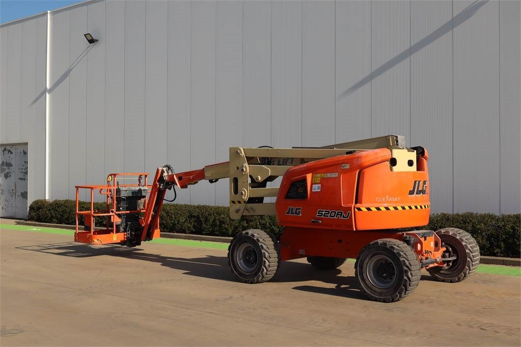JLG 520AJ - Коленчатый подъемник: фото 3 JLG 520AJ - Коленчатый подъемник: фото 3