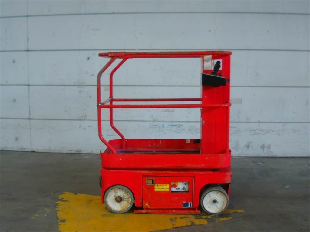 Snorkel TM12 - Вертикальный мачтовый подъемник: фото 1 Snorkel TM12 - Вертикальный мачтовый подъемник: фото 1