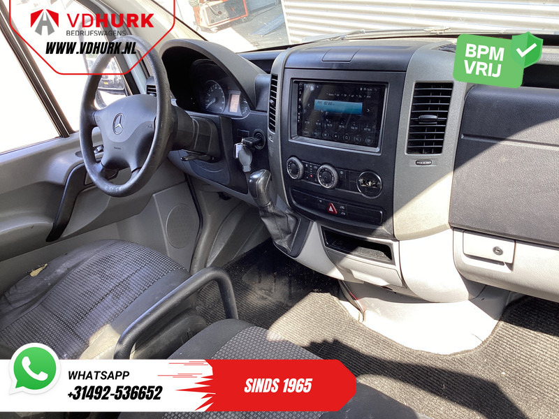 Mercedes-Benz Sprinter 2.2 CDI Aut. EXPORT ONLY Carplay/ Airco/ Trekhaak/ Camera - Цельнометаллический фургон: фото 3 Mercedes-Benz Sprinter 2.2 CDI Aut. EXPORT ONLY Carplay/ Airco/ Trekhaak/ Camera - Цельнометаллический фургон: фото 3