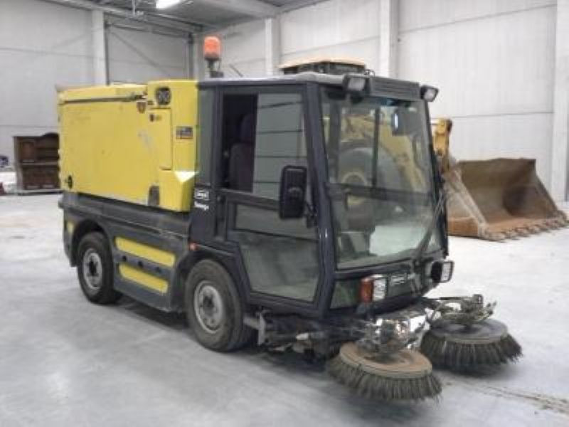 Diversen SCHMIDT SWING 240 - Подметально-уборочная машина: фото 2 Diversen SCHMIDT SWING 240 - Подметально-уборочная машина: фото 2