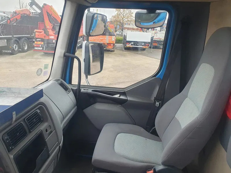 Renault DCi 220 - Автоманипулятор: фото 5 Renault DCi 220 - Автоманипулятор: фото 5