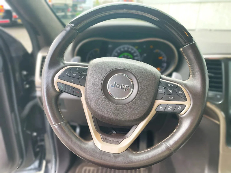 Jeep Grand Cherokee Jeep Grand Cherokee *Export*AHK 2,9t*zetelverw. voor-achter*elektr. zetels*adaptive cruise control - Внедорожник: фото 5 Jeep Grand Cherokee Jeep Grand Cherokee *Export*AHK 2,9t*zetelverw. voor-achter*elektr. zetels*adaptive cruise control - Внедорожник: фото 5