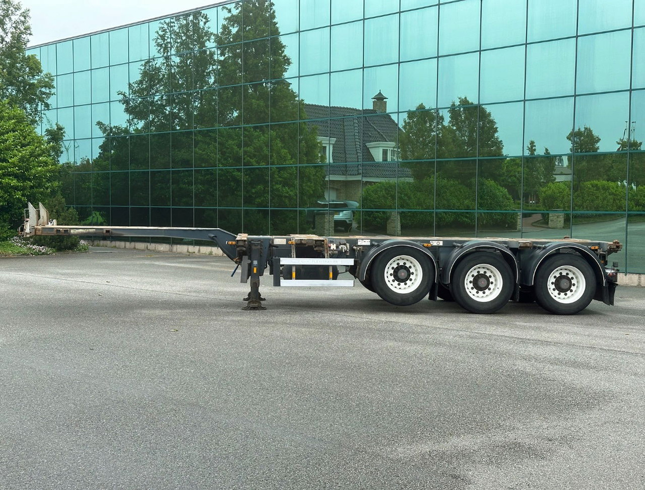 D-TEC FT-43-03V Multi Chassis SAF Axles Drumbrakes Lift Axle NL Trailer APK - TU - Полуприцеп-контейнеровоз/ Сменный кузов: фото 2 D-TEC FT-43-03V Multi Chassis SAF Axles Drumbrakes Lift Axle NL Trailer APK - TU - Полуприцеп-контейнеровоз/ Сменный кузов: фото 2