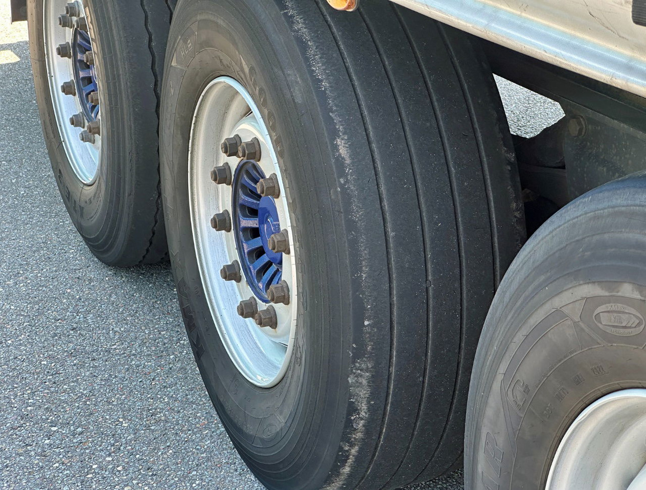 Тентованный полуприцеп Kögel SN24 Edscha SAF Axles Disc Brakes Lift Axle TOP Condition NL Trailer: фото 17