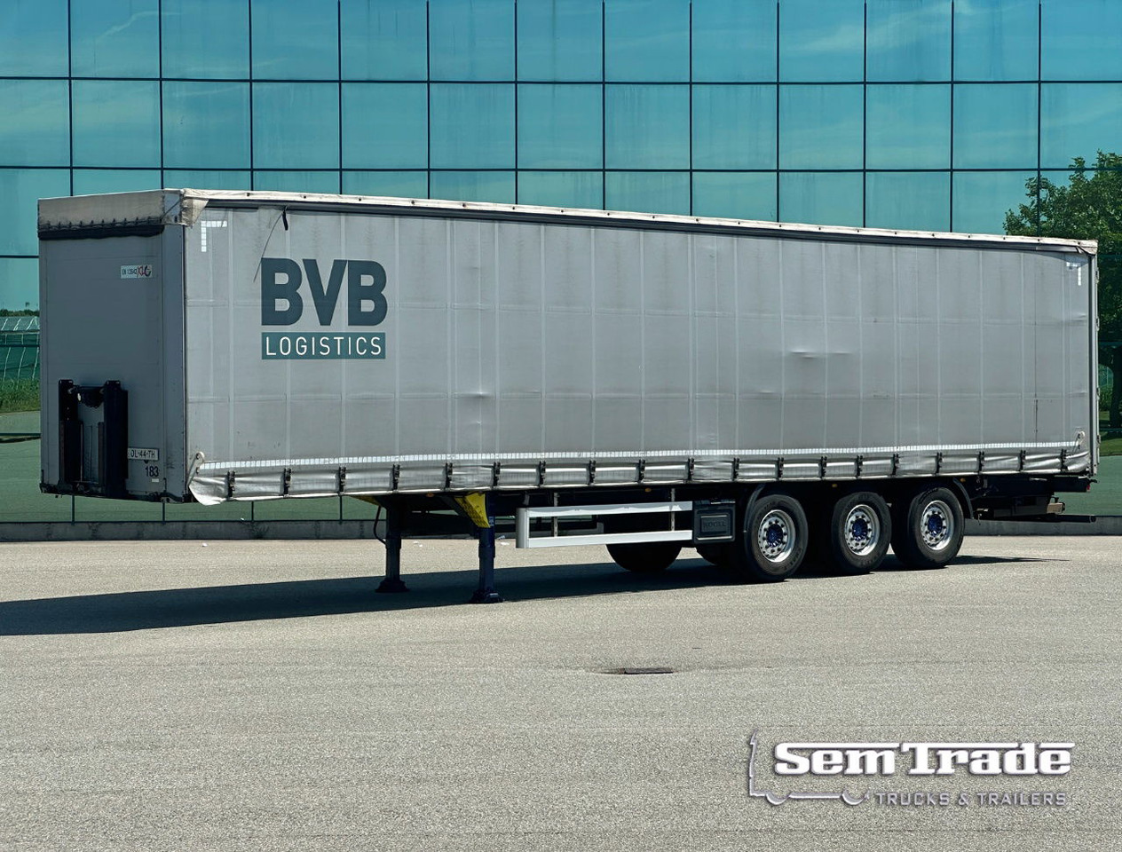 Kögel SN24 Edscha SAF Axles Disc Brakes Lift Axle TOP Condition NL Trailer - Тентованный полуприцеп: фото 1 Kögel SN24 Edscha SAF Axles Disc Brakes Lift Axle TOP Condition NL Trailer - Тентованный полуприцеп: фото 1