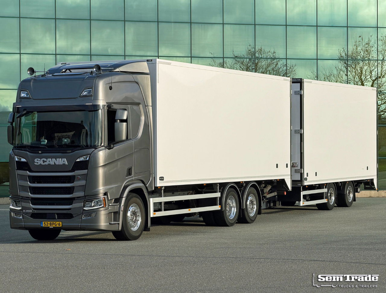 Scania R450 Retarder Full AIR 163.000 KM Heiwo Isolated Boxes 2X Tail Lift NL-Truck IN NEW Condition - Грузовик с закрытым кузовом: фото 1 Scania R450 Retarder Full AIR 163.000 KM Heiwo Isolated Boxes 2X Tail Lift NL-Truck IN NEW Condition - Грузовик с закрытым кузовом: фото 1