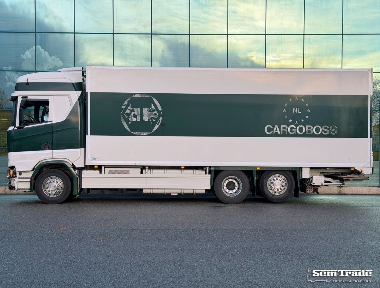 Scania S450 Full AIR Retarder VAN Beurden Isolated BOX Hydrarolls TRS Cooling NL-Truck - Рефрижератор: фото 2 Scania S450 Full AIR Retarder VAN Beurden Isolated BOX Hydrarolls TRS Cooling NL-Truck - Рефрижератор: фото 2