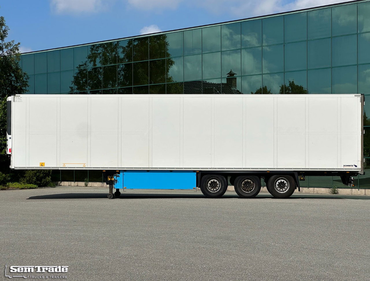 Schmitz Cargobull SCBS3B Thermo King SLXe 300 Lift Axle Holland-Trailer - Полуприцеп-рефрижератор: фото 2 Schmitz Cargobull SCBS3B Thermo King SLXe 300 Lift Axle Holland-Trailer - Полуприцеп-рефрижератор: фото 2