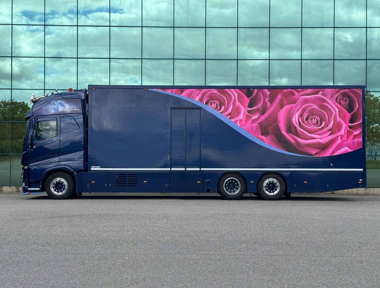 Volvo FH Full AIR Full Options Super Condition Show Truck Carrier Supra Flowers - Рефрижератор: фото 2 Volvo FH Full AIR Full Options Super Condition Show Truck Carrier Supra Flowers - Рефрижератор: фото 2