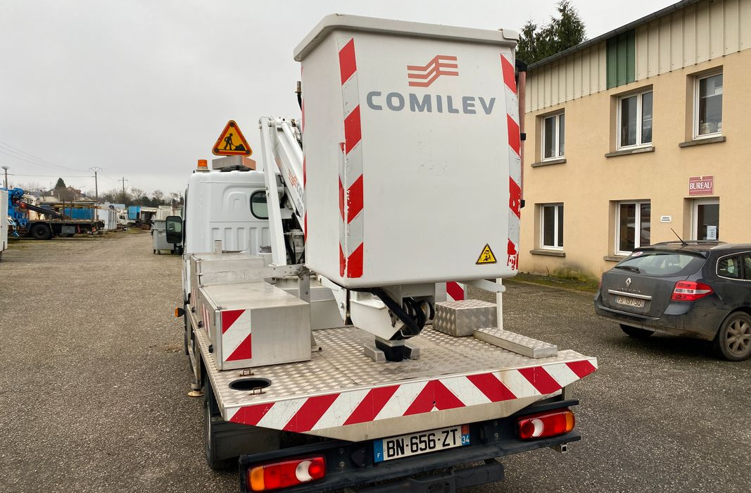 Nacelles sur VL et PL - Грузовик с подъемником: фото 4 Nacelles sur VL et PL - Грузовик с подъемником: фото 4