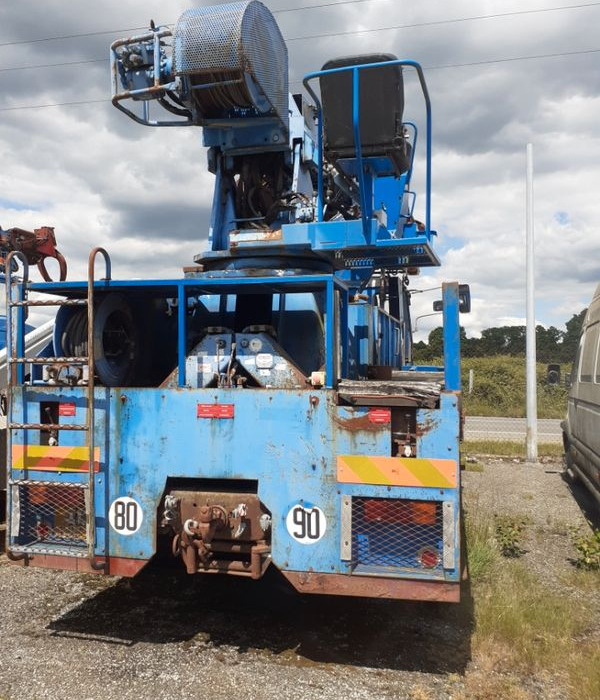 Camions 4x4 tarieres ex EDF pour plantation poteaux betons ou bois - Строительная техника, Грузовик: фото 4 Camions 4x4 tarieres ex EDF pour plantation poteaux betons ou bois - Строительная техника, Грузовик: фото 4