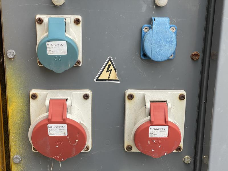 SDMO R 110 C 3 - Электрогенератор: фото 5 SDMO R 110 C 3 - Электрогенератор: фото 5