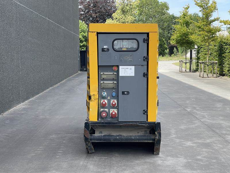 SDMO R 110 C 3 - Электрогенератор: фото 3 SDMO R 110 C 3 - Электрогенератор: фото 3