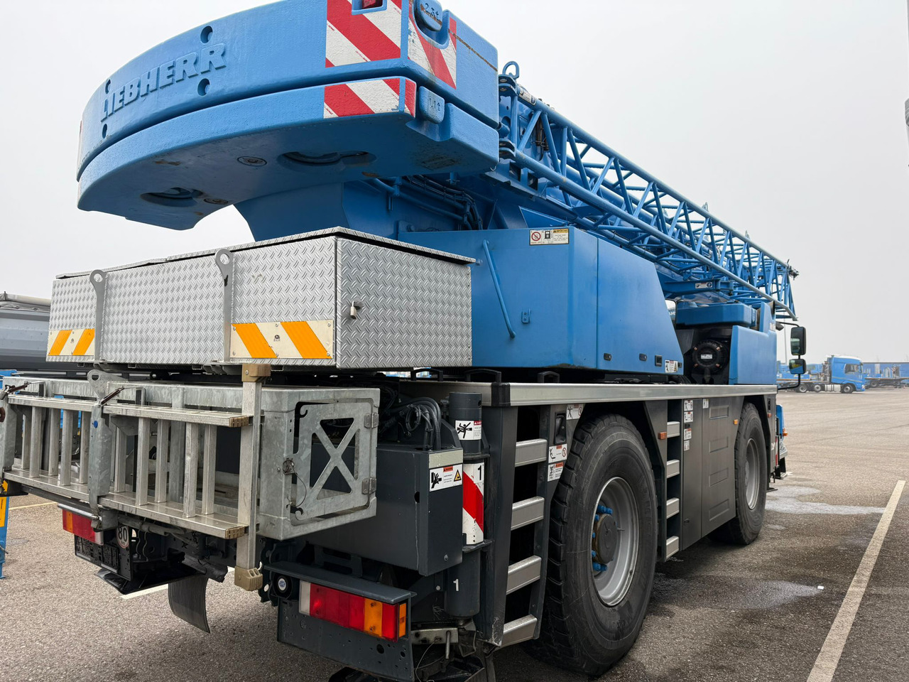 LIEBHERR LTM 1030-2.1 - Мобильный кран: фото 3 LIEBHERR LTM 1030-2.1 - Мобильный кран: фото 3