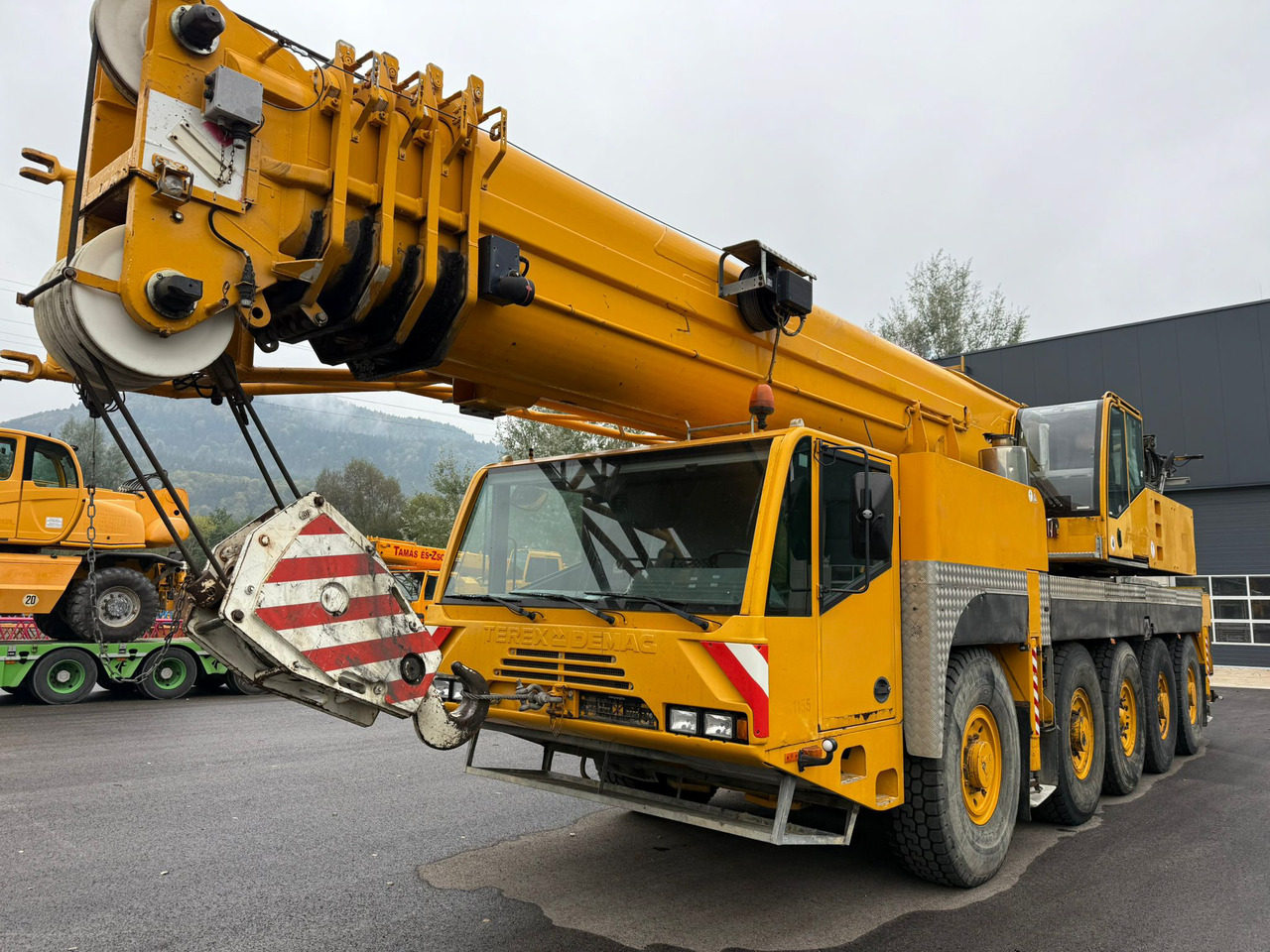 TEREX Demag AC 100 - Мобильный кран: фото 1 TEREX Demag AC 100 - Мобильный кран: фото 1