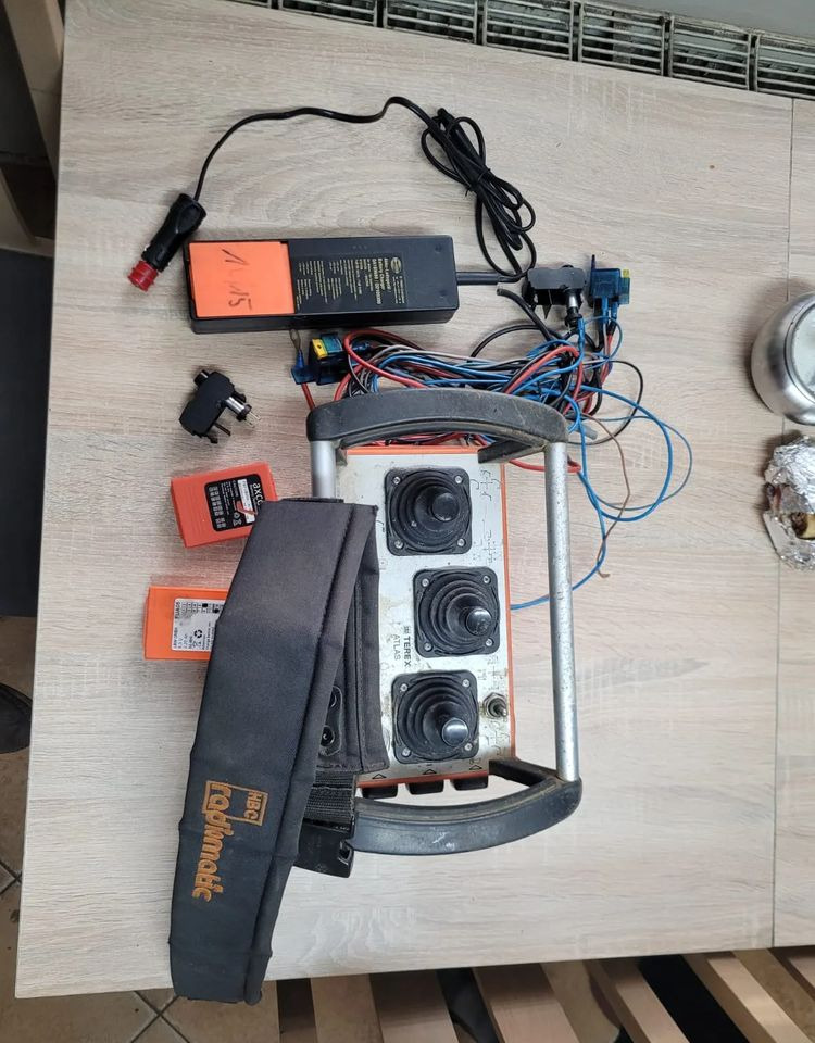 Самосвал MAN: фото 7