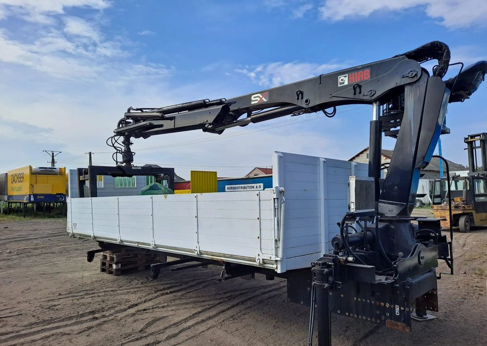 Mercedes-Benz Urządzenie dźwigowe HIAB XS122 - Самосвал: фото 2 Mercedes-Benz Urządzenie dźwigowe HIAB XS122 - Самосвал: фото 2