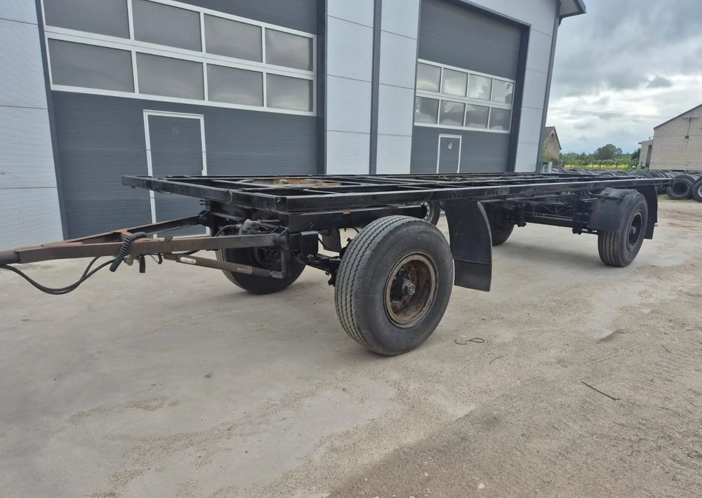 Schmitz Cargobull Przyczepa Krone na resorze - Шасси прицеп: фото 1 Schmitz Cargobull Przyczepa Krone na resorze - Шасси прицеп: фото 1