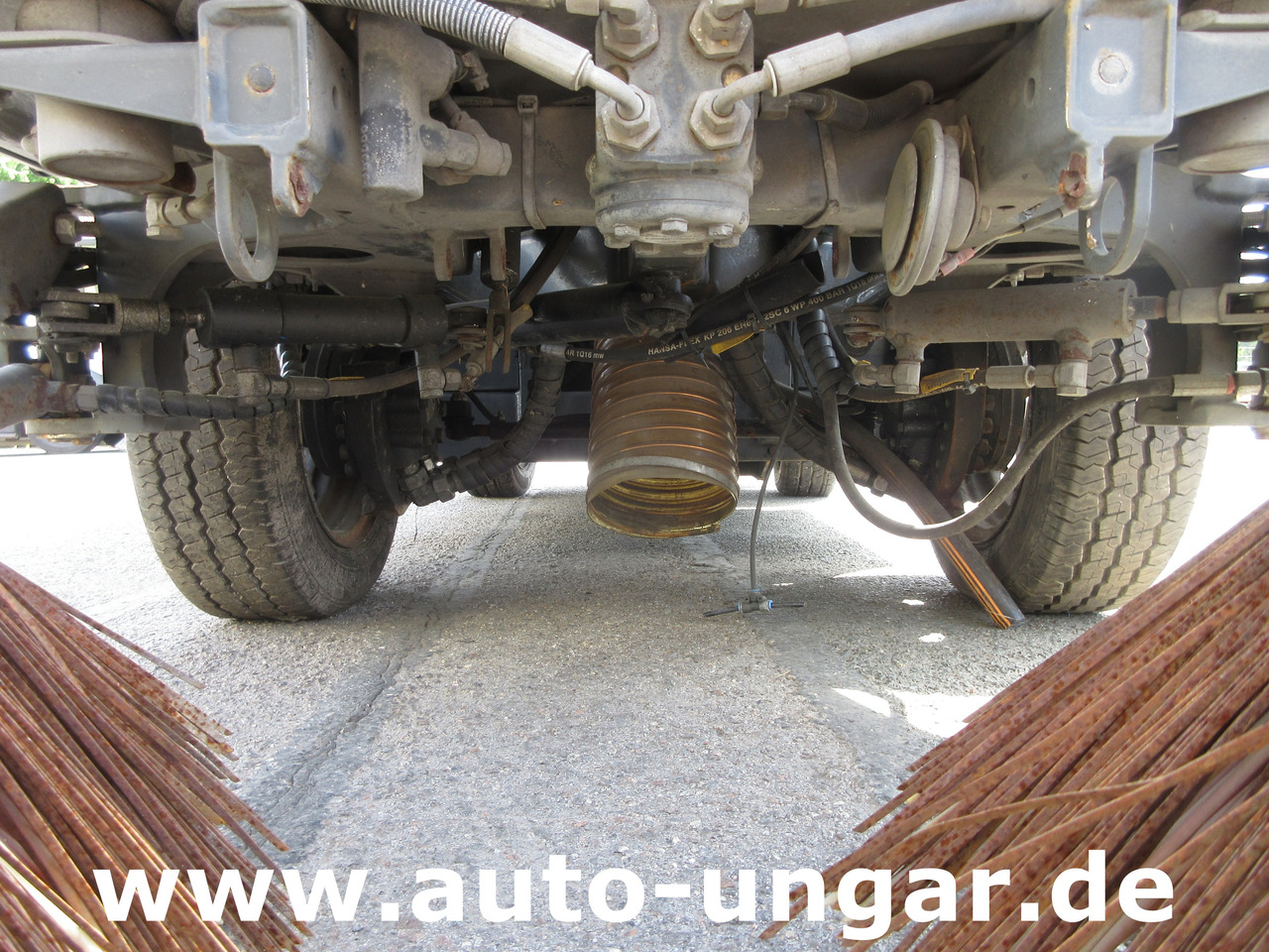 BUCHER CityCat CC1000 ERSATZTEILTRÄGER Kehrmaschine SPAREPARTS - Подметально-уборочная машина: фото 4 BUCHER CityCat CC1000 ERSATZTEILTRÄGER Kehrmaschine SPAREPARTS - Подметально-уборочная машина: фото 4