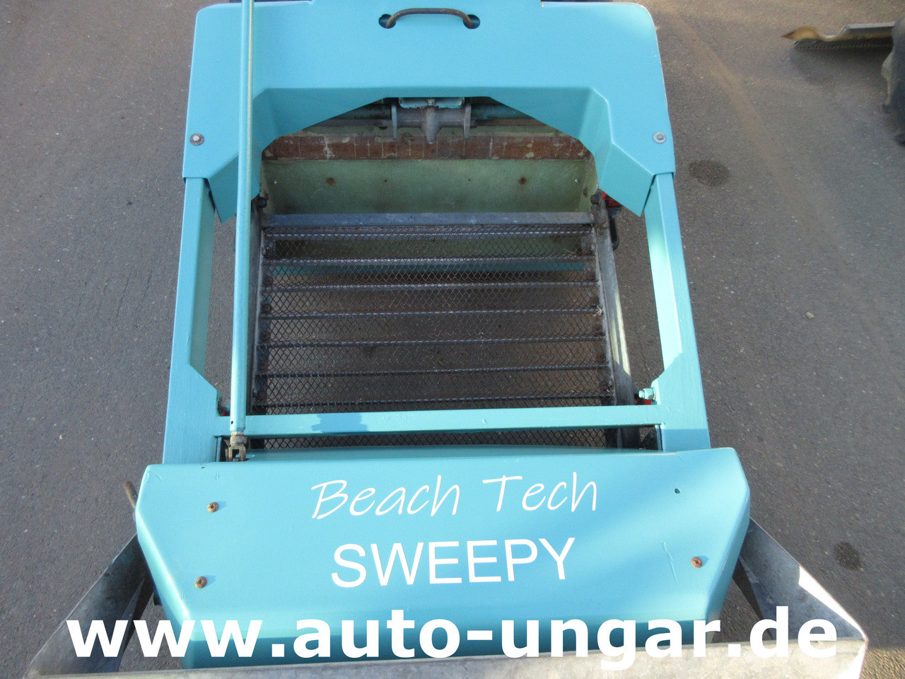 Beachtech Sweepy walk-behind Beachcleaner Strandreiniger Cribleuse de Plage - Оборудование для клининга: фото 3 Beachtech Sweepy walk-behind Beachcleaner Strandreiniger Cribleuse de Plage - Оборудование для клининга: фото 3