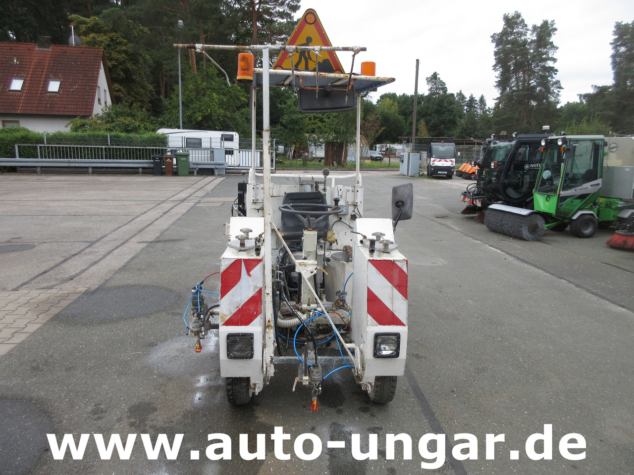Euroliners Trassar 131 Airless Roadmarking Machine Straßenmarkierung Graco - Асфальтоукладочная техника: фото 2 Euroliners Trassar 131 Airless Roadmarking Machine Straßenmarkierung Graco - Асфальтоукладочная техника: фото 2