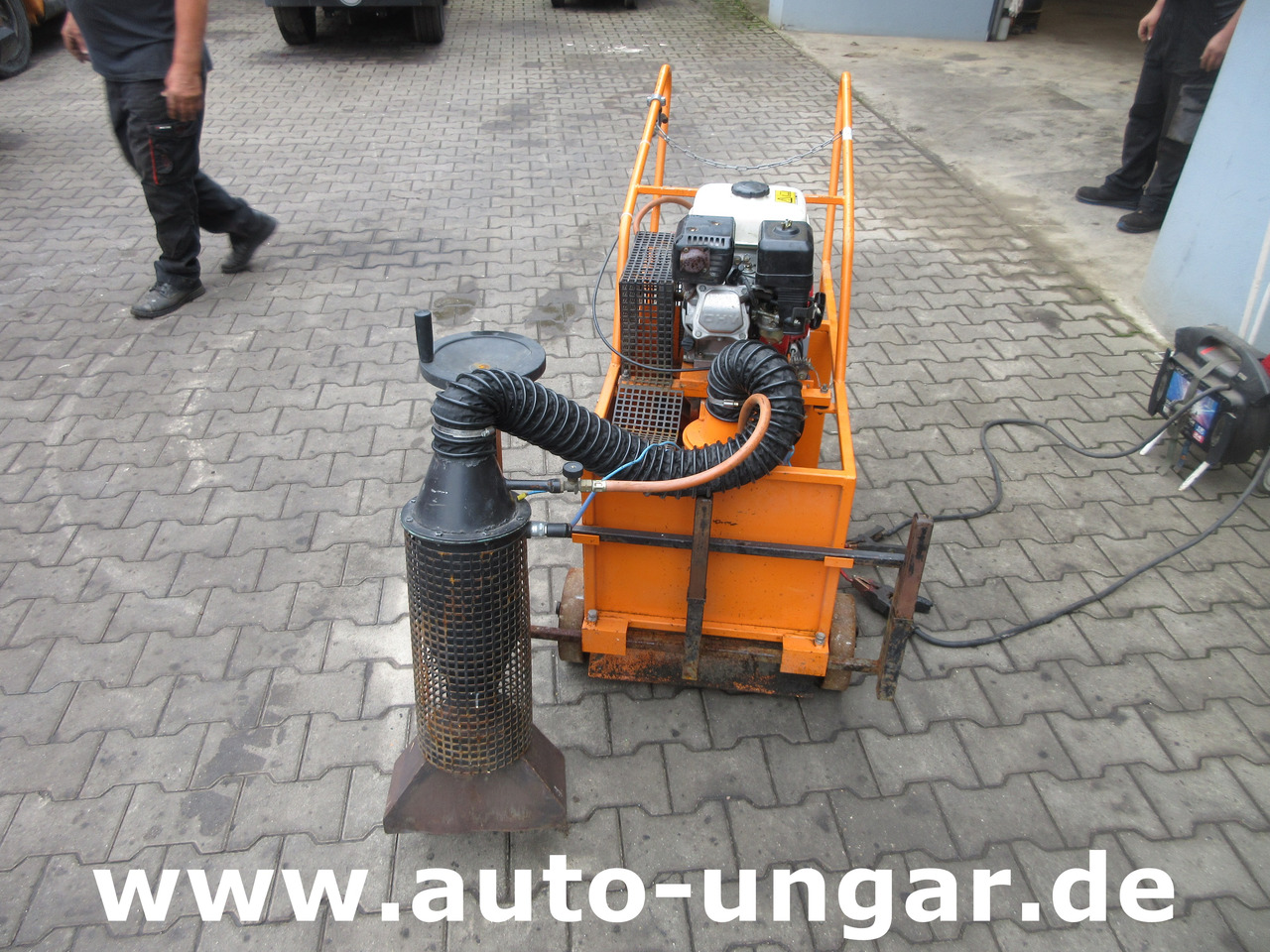 Grün GST Straßentrockner Hofmann H95 Road Dryer Roadmarking Straßenmarkierung Graco - Асфальтоукладочная техника: фото 2 Grün GST Straßentrockner Hofmann H95 Road Dryer Roadmarking Straßenmarkierung Graco - Асфальтоукладочная техника: фото 2