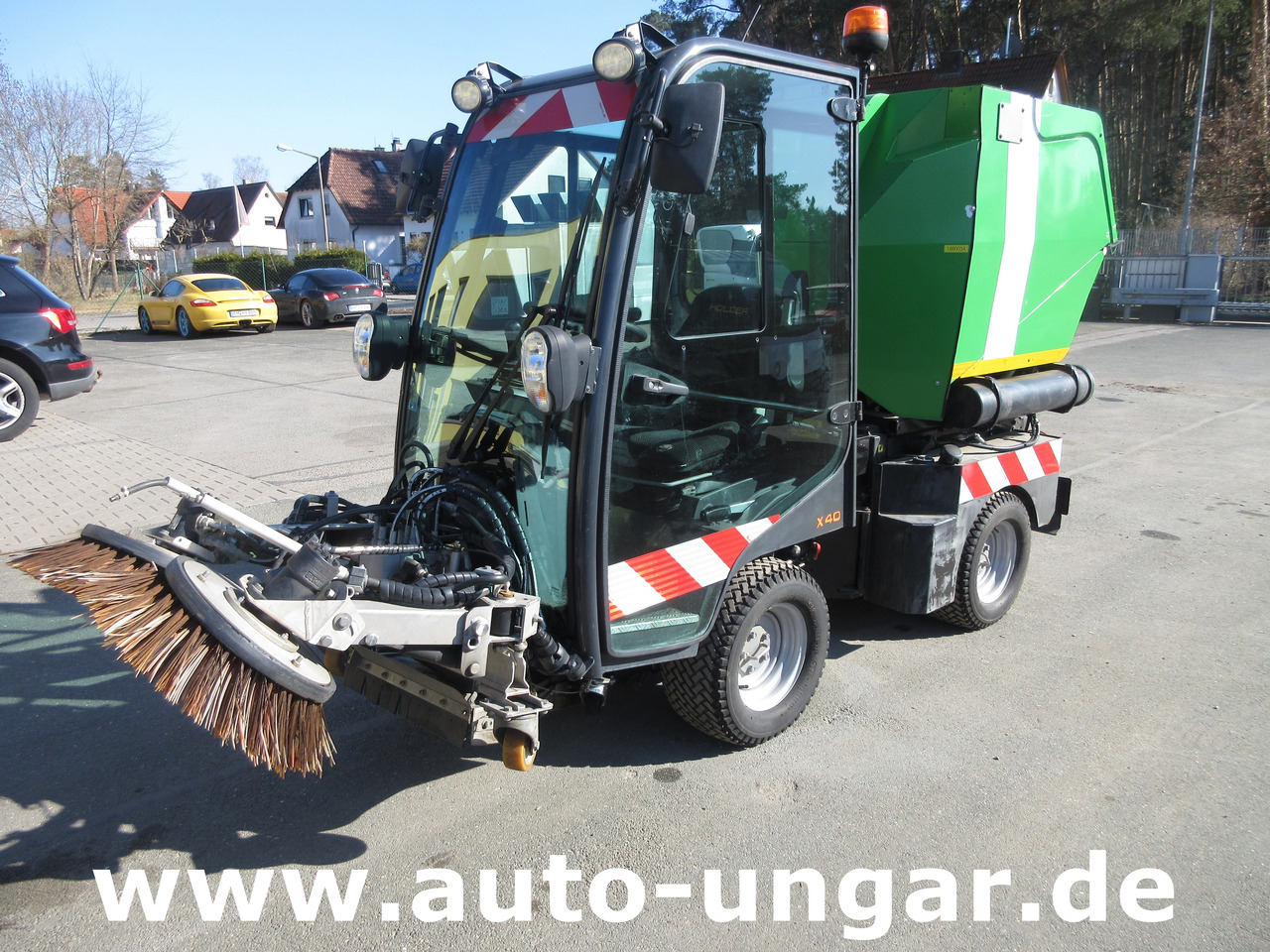 Holder X40 / X45 Baujahr 2017 Knicklenkung Kehraufbau 4x4 Kommunalhydraulik Frontheber - Подметально-уборочная машина: фото 1 Holder X40 / X45 Baujahr 2017 Knicklenkung Kehraufbau 4x4 Kommunalhydraulik Frontheber - Подметально-уборочная машина: фото 1