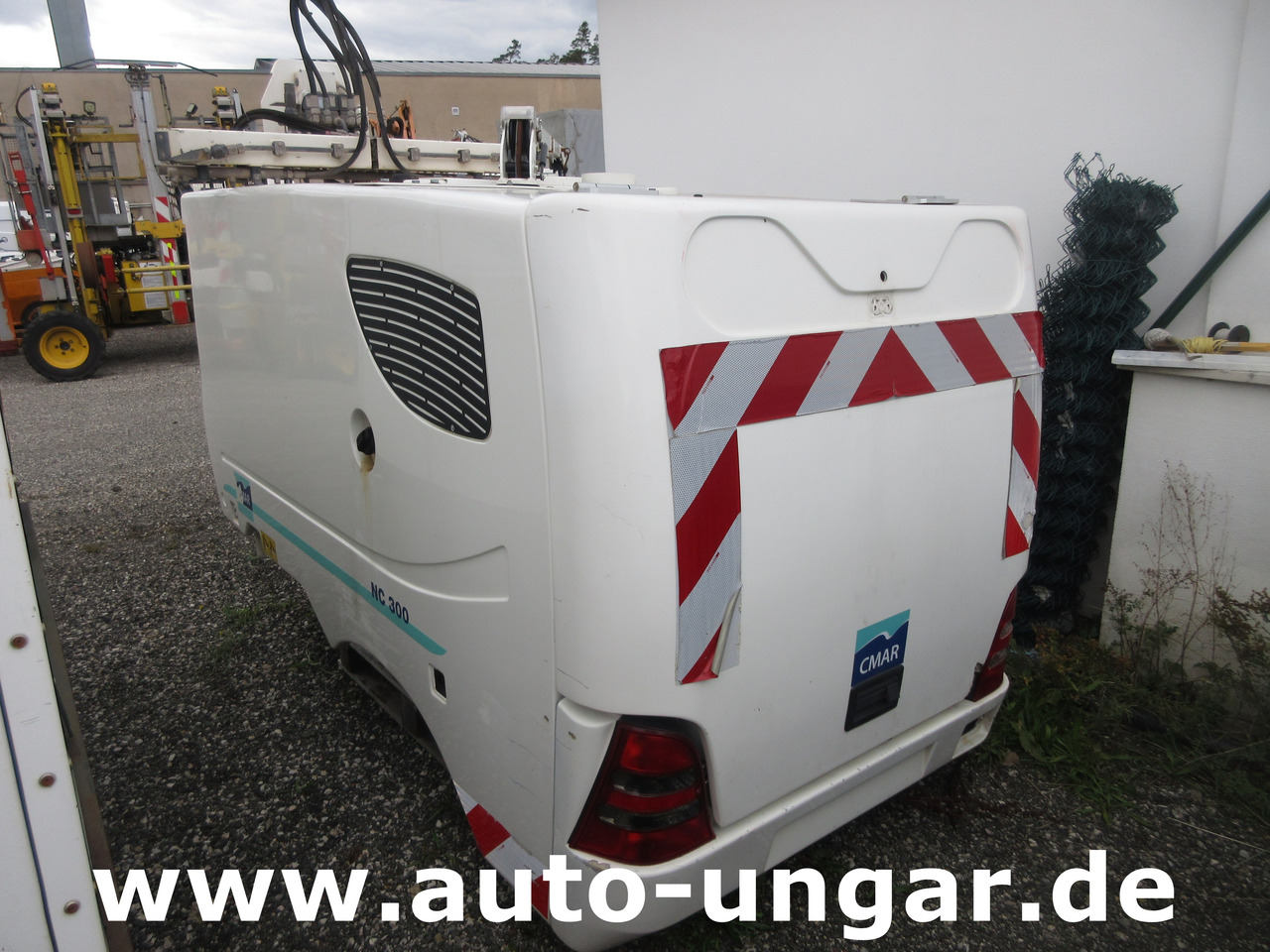 CMAR NC300 Schwemmaufbau Laveuse Bj. 2014 für Multicar Tremo Hochdruck - Коммунальная/ Специальная техника: фото 1 CMAR NC300 Schwemmaufbau Laveuse Bj. 2014 für Multicar Tremo Hochdruck - Коммунальная/ Специальная техника: фото 1