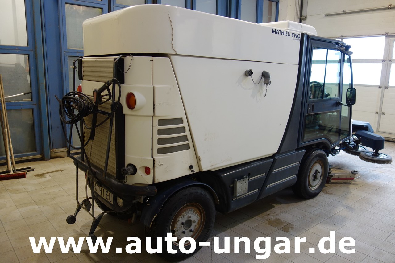 MATHIEU Yno Azura 2 Aquazura Scrubber Scheuersaugmaschine Allradlenkung - Ассенизатор: фото 4 MATHIEU Yno Azura 2 Aquazura Scrubber Scheuersaugmaschine Allradlenkung - Ассенизатор: фото 4
