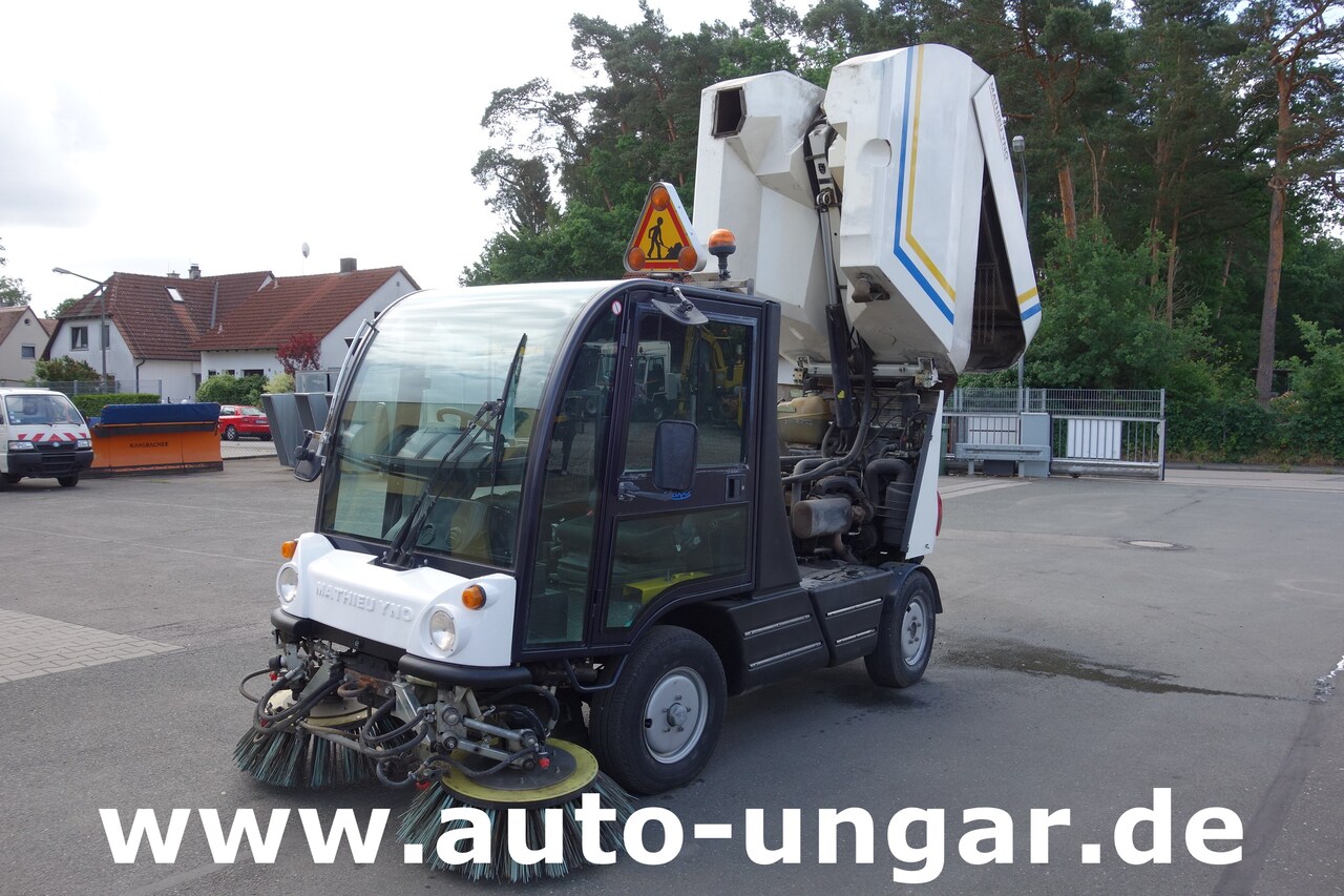 Mathieu Yno Azura 2 Hydrostat 4-Rad Lenkung - Подметально-уборочная машина: фото 2 Mathieu Yno Azura 2 Hydrostat 4-Rad Lenkung - Подметально-уборочная машина: фото 2