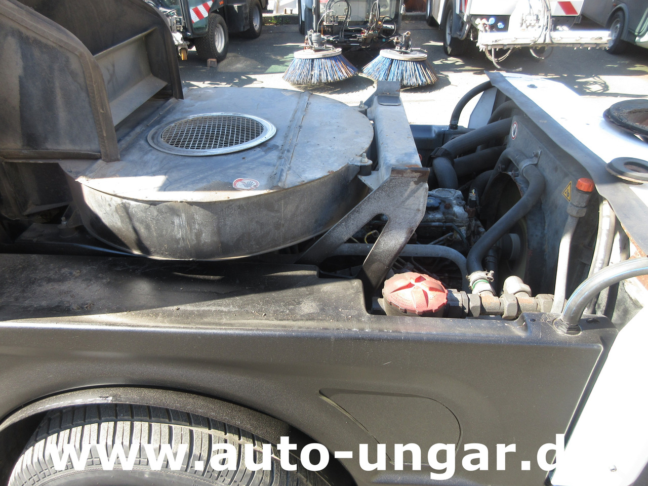 Подметально-уборочная машина NILFISK CR3500 CityRanger Schmidt Flexigo Multigo 4x4 Kehrmaschine Geräteträger: фото 7