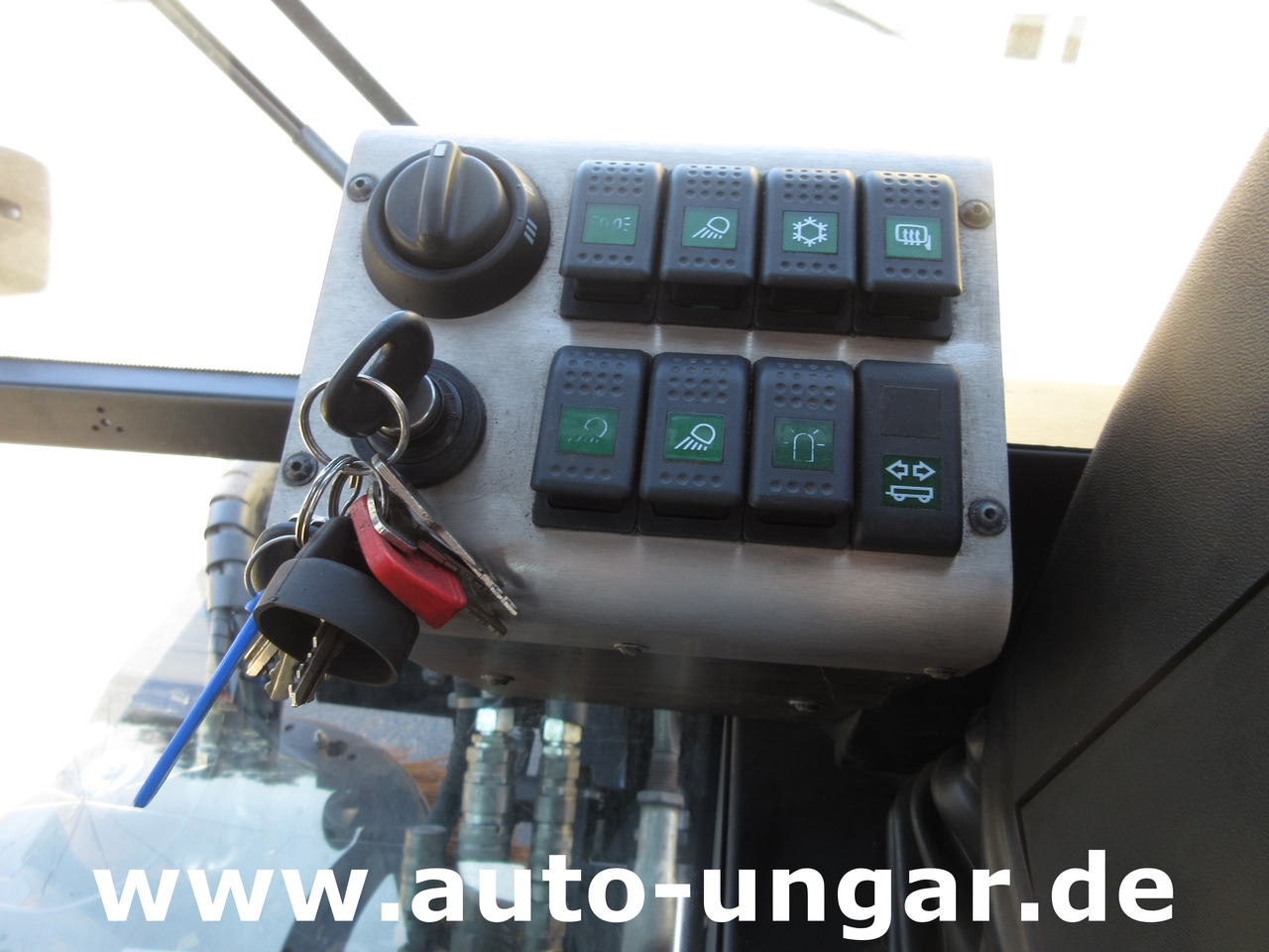 Подметально-уборочная машина NILFISK CR3500 CityRanger Schmidt Flexigo Multigo 4x4 Kehrmaschine Geräteträger: фото 16