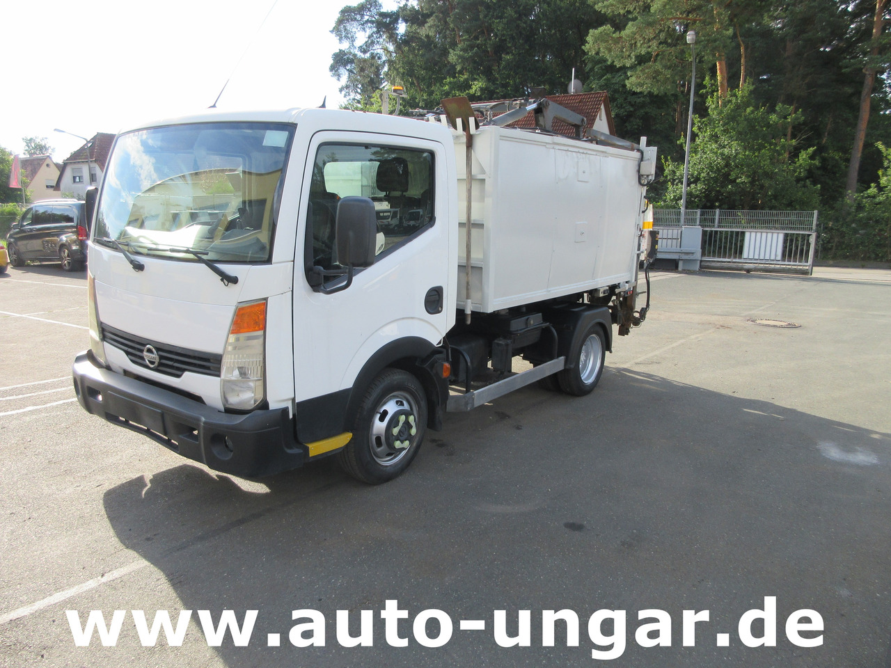 Nissan Cabstar 35.14 Mecagil Lebon Müllwagen BOM Garbage Truck 3.500kg - Мусоровоз: фото 3 Nissan Cabstar 35.14 Mecagil Lebon Müllwagen BOM Garbage Truck 3.500kg - Мусоровоз: фото 3