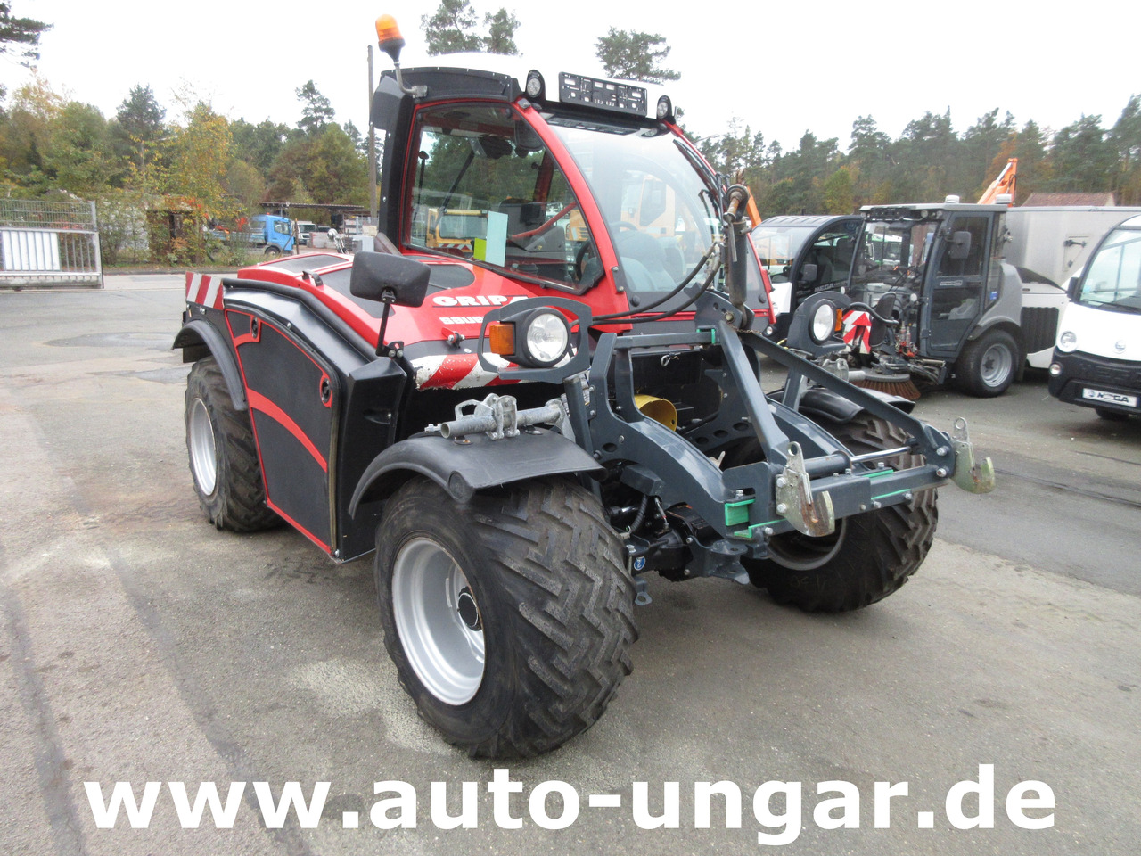 Sauerburger Grip 4 - 75 Standard Hangschlepper Bergtraktot Aebi TT Reform Metrac - Манипуляторная косилка: фото 1 Sauerburger Grip 4 - 75 Standard Hangschlepper Bergtraktot Aebi TT Reform Metrac - Манипуляторная косилка: фото 1