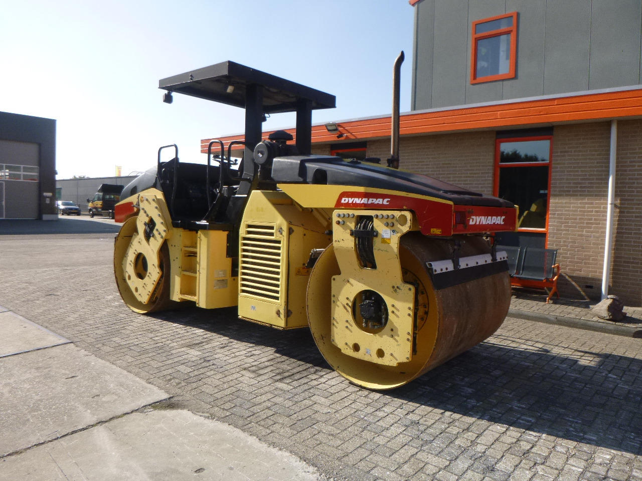 DYNAPAC CC432V - Дорожный каток: фото 2 DYNAPAC CC432V - Дорожный каток: фото 2