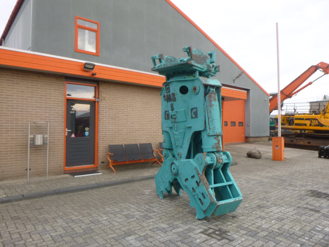 MONTABERT MB500 - Гидроножницы для Гусеничных экскаваторов: фото 1 MONTABERT MB500 - Гидроножницы для Гусеничных экскаваторов: фото 1