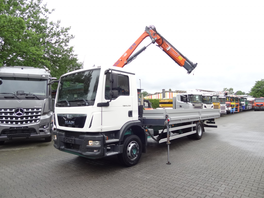 MAN TGM 15.250 Pesci SE78/2 Kran - Грузовик бортовой/ Платформа, Автоманипулятор: фото 1 MAN TGM 15.250 Pesci SE78/2 Kran - Грузовик бортовой/ Платформа, Автоманипулятор: фото 1