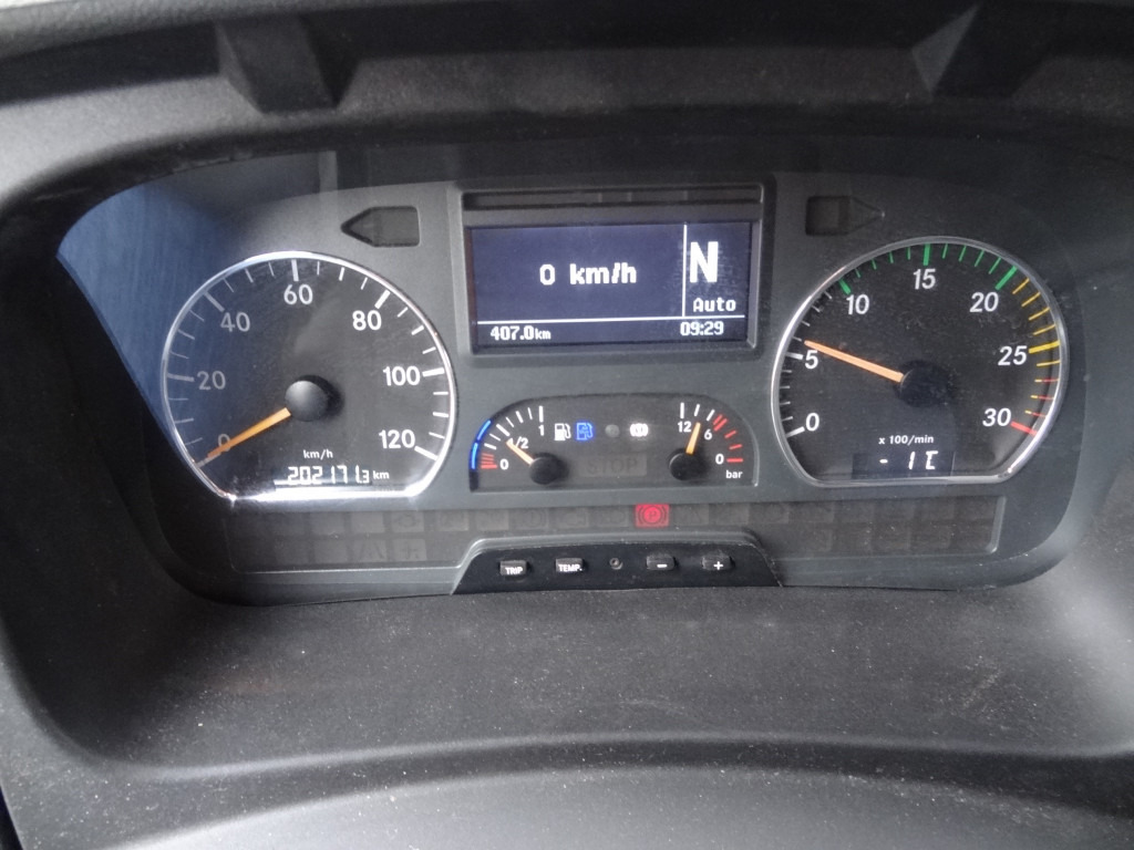 Mercedes-Benz Atego 822 - Грузовик с закрытым кузовом: фото 2 Mercedes-Benz Atego 822 - Грузовик с закрытым кузовом: фото 2