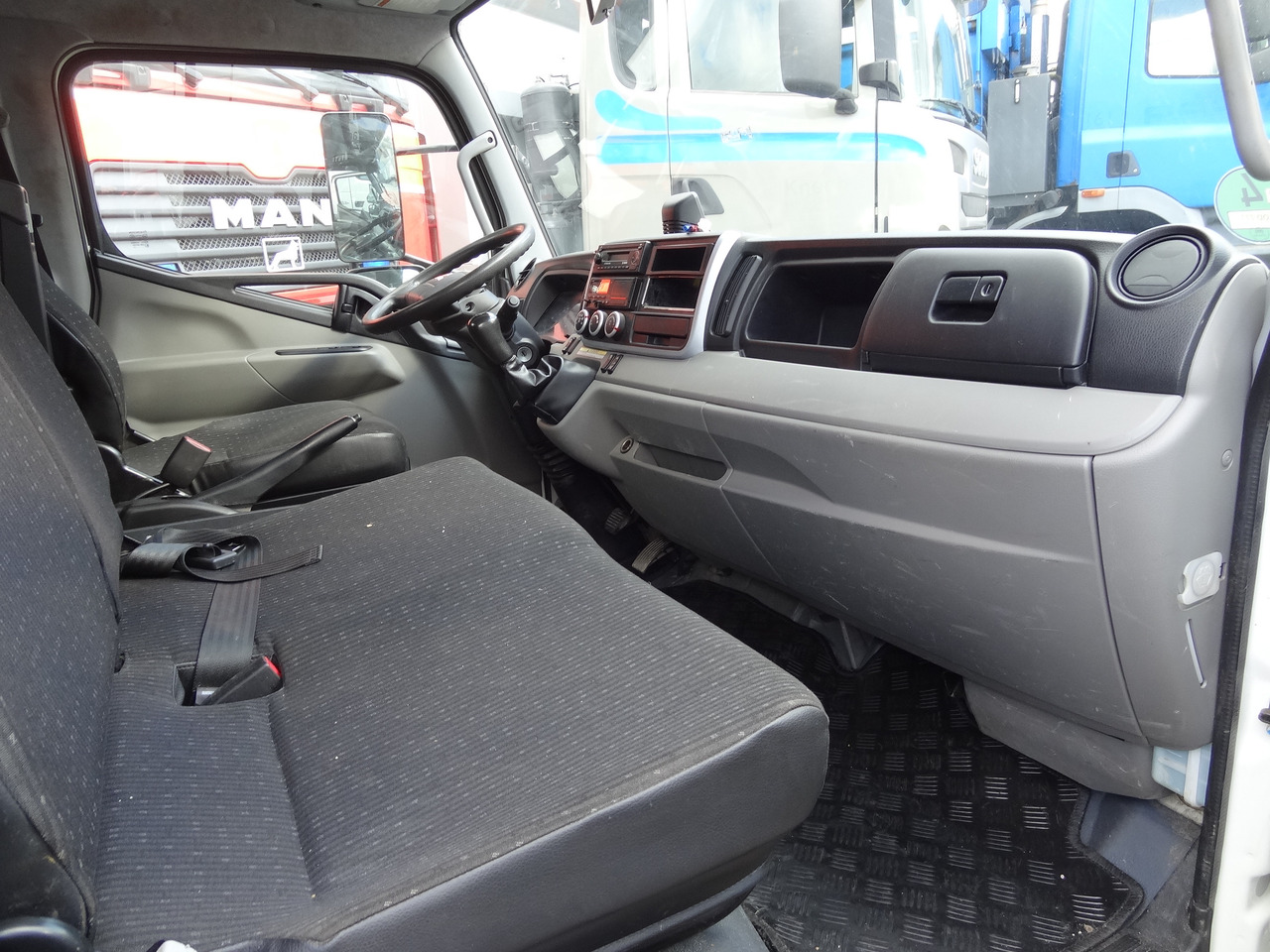 Mitsubishi Fuso 7C18 Meiller - Самосвал: фото 5 Mitsubishi Fuso 7C18 Meiller - Самосвал: фото 5