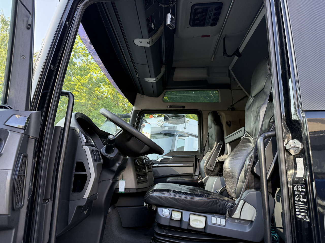 MAN TGX 18.680 4X2 BLS V8 - Тягач: фото 5 MAN TGX 18.680 4X2 BLS V8 - Тягач: фото 5