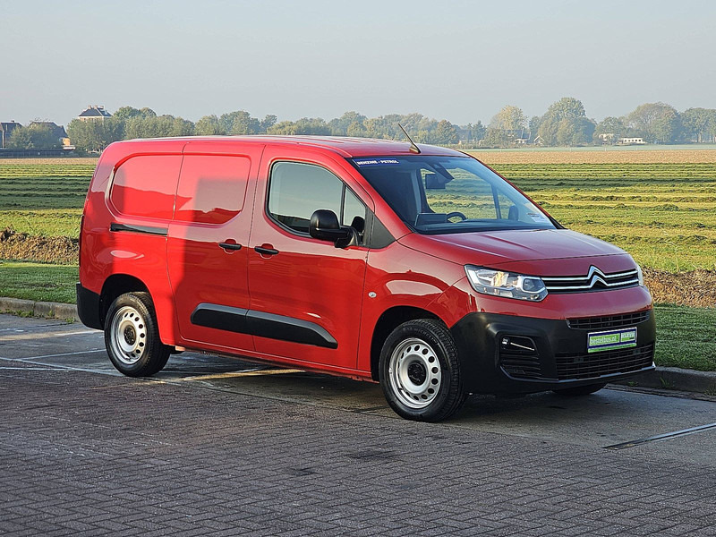 Citroën Berlingo 1.4 XL 130 AUT. 34 dkm. - Фургон с закрытым кузовом: фото 5 Citroën Berlingo 1.4 XL 130 AUT. 34 dkm. - Фургон с закрытым кузовом: фото 5