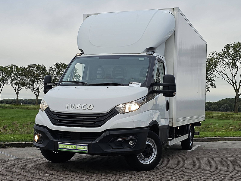 Iveco Daily 35S18 Bakwagen Laadklep! - Фургон с закрытым кузовом: фото 1 Iveco Daily 35S18 Bakwagen Laadklep! - Фургон с закрытым кузовом: фото 1