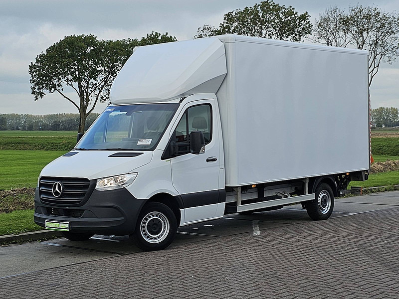 Mercedes-Benz Sprinter 315 Bakwagen Laadklep! - Фургон с закрытым кузовом: фото 2 Mercedes-Benz Sprinter 315 Bakwagen Laadklep! - Фургон с закрытым кузовом: фото 2