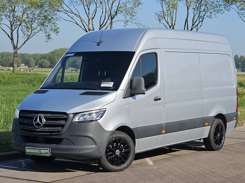 Mercedes-Benz Sprinter 319 L2H2 3.0Ltr V6 LED! - Цельнометаллический фургон: фото 2 Mercedes-Benz Sprinter 319 L2H2 3.0Ltr V6 LED! - Цельнометаллический фургон: фото 2