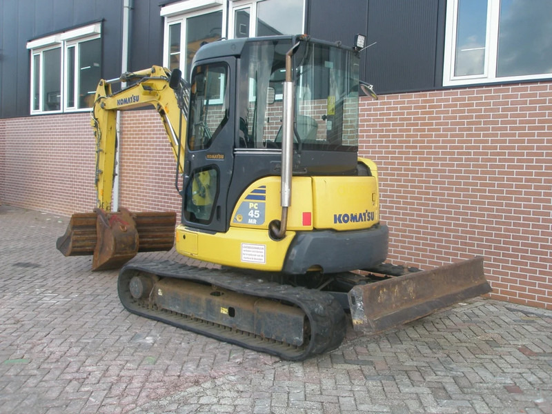 Komatsu PC45MR-3 - Мини-экскаватор: фото 2 Komatsu PC45MR-3 - Мини-экскаватор: фото 2