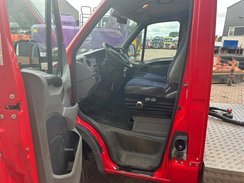 Тягач Iveco Daily 40 C18: фото 9