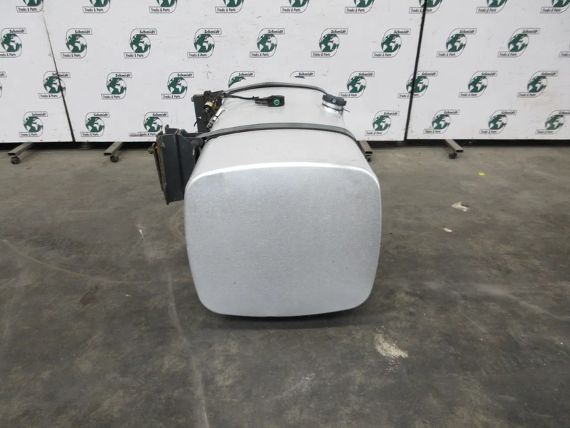 DAF 1681826 DIESEL TANK 620 LITER DAF CF XF EURO 6 - Топливный бак для Грузовиков: фото 2 DAF 1681826 DIESEL TANK 620 LITER DAF CF XF EURO 6 - Топливный бак для Грузовиков: фото 2
